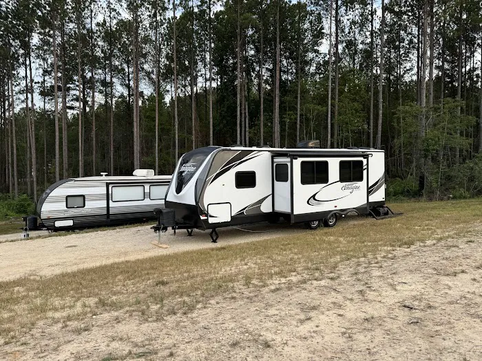 Golden Goose Lodge and RV LLC Picture 9