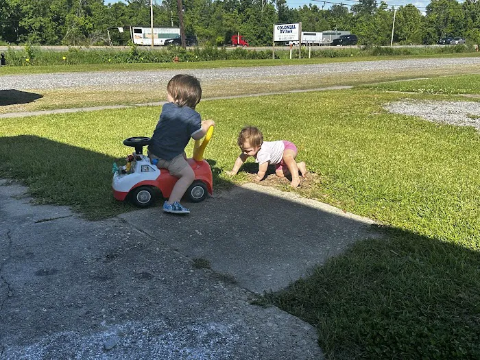 Colonial RV Park Picture 5
