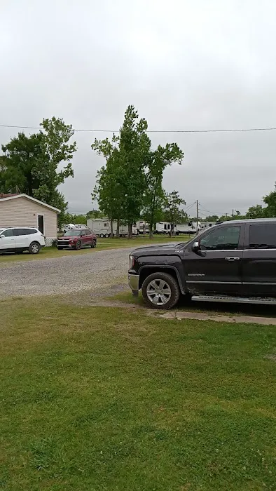 Colonial RV Park Picture 6