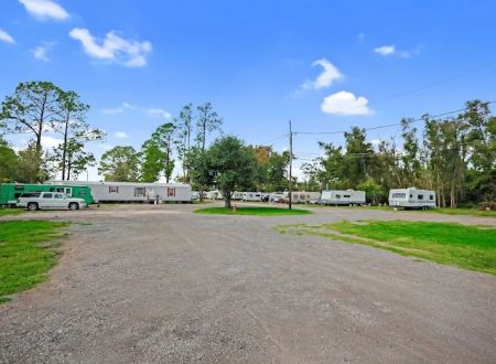 Pines on the River RV & Trailer Park