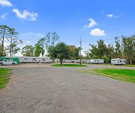 Pines on the River RV & Trailer Park