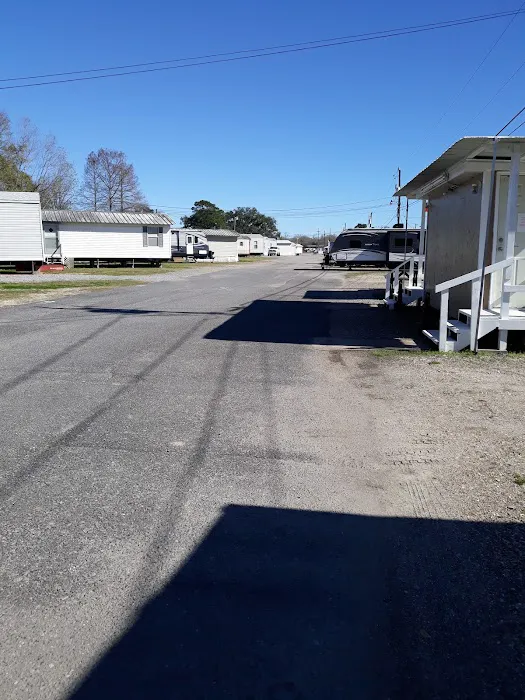 R & S Mobile Home & RV Park Picture 1