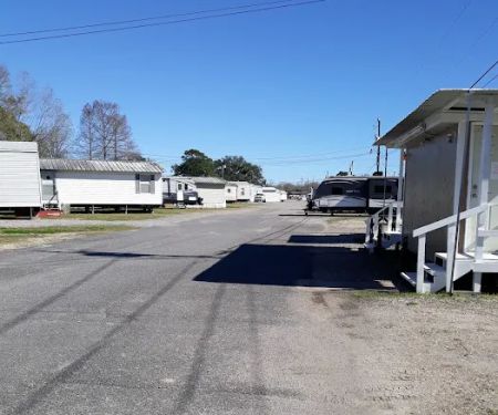 R & S Mobile Home & RV Park