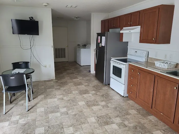 R & S Mobile Home & RV Park Picture 2