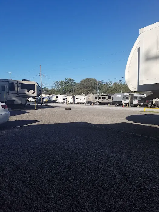 LaPlace Riverside RV Park LLC Picture 4