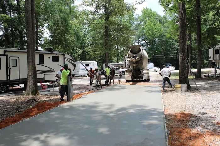 Sleepy Hollow RV Park Picture 5