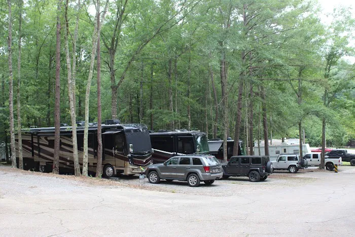 Sleepy Hollow RV Park Picture 4