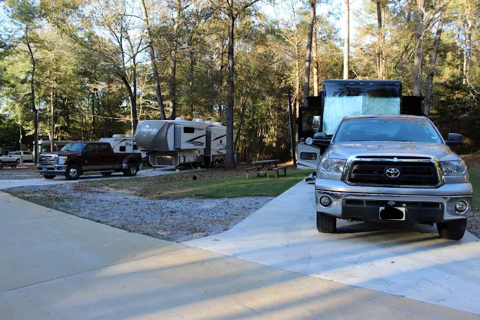 Sleepy Hollow RV Park Picture 9