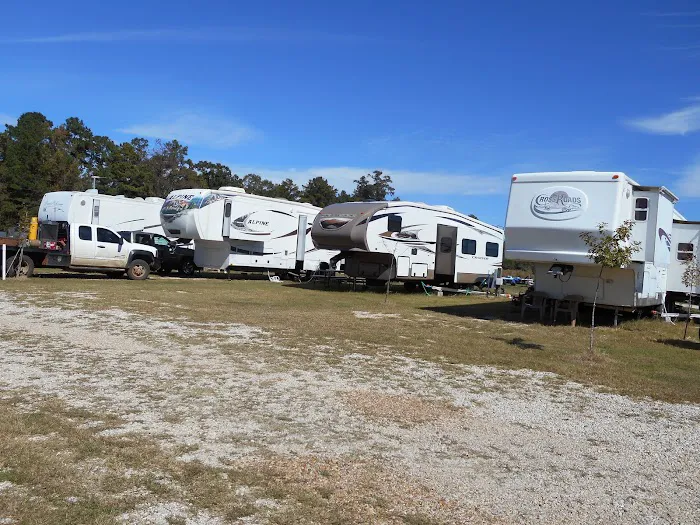 Go Fish RV Park Picture 1