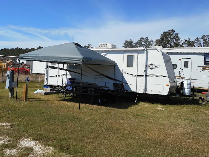 Go Fish RV Park Picture 2
