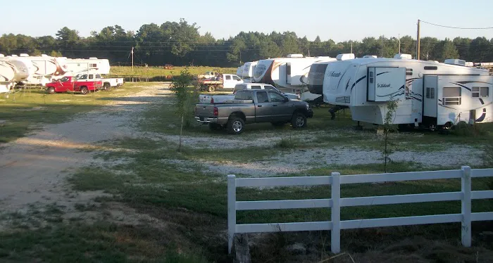 Go Fish RV Park Picture 5
