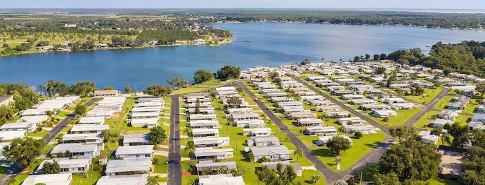 Paradise Village Mobile Home Park Picture 2