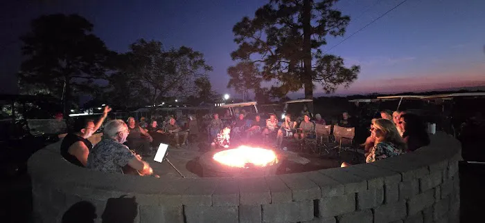 Sunshine MH & RV Resort Picture 8
