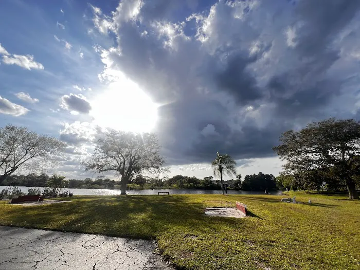 Pinelake Gardens & Estates Picture 6