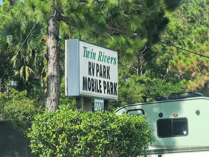 Twin Rivers RV & Mobile Home Park Picture 4
