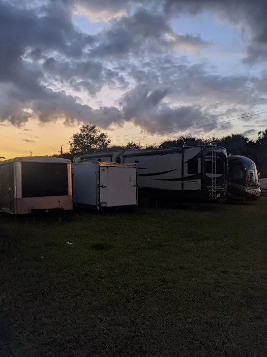 Twin Rivers RV & Mobile Home Park Picture 10