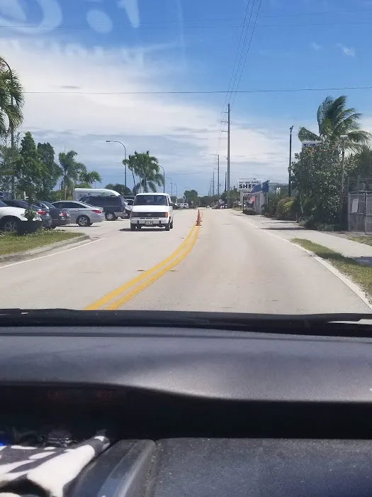 Hobe Sound Mobile Home Park 77 Picture 3