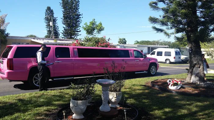 Hobe Village Mobile Home Park Picture 1