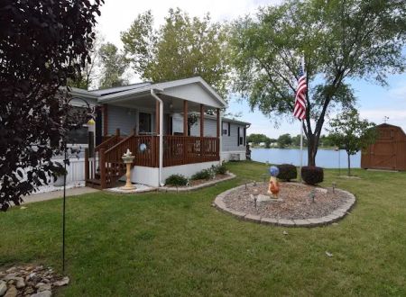 Mallard Lake Manufactured Home Community
