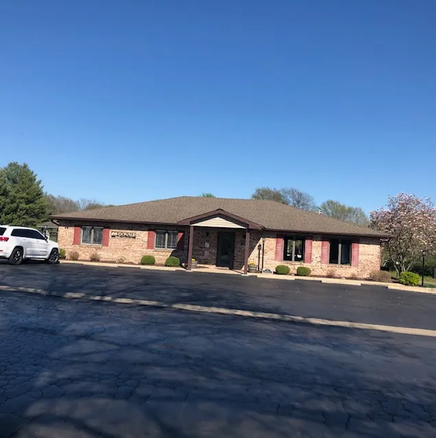 McDonald Mobile Homes & Country Meadows Communities Picture 1