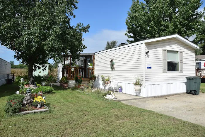 Castle Acres Manufactured Home Community Picture 2