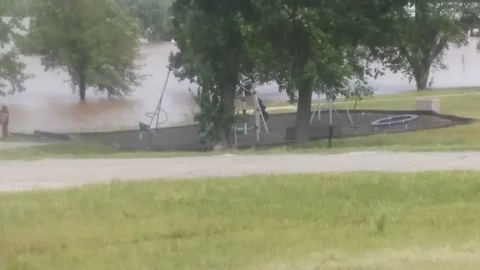Lakeview Mobile Home Park Picture 4