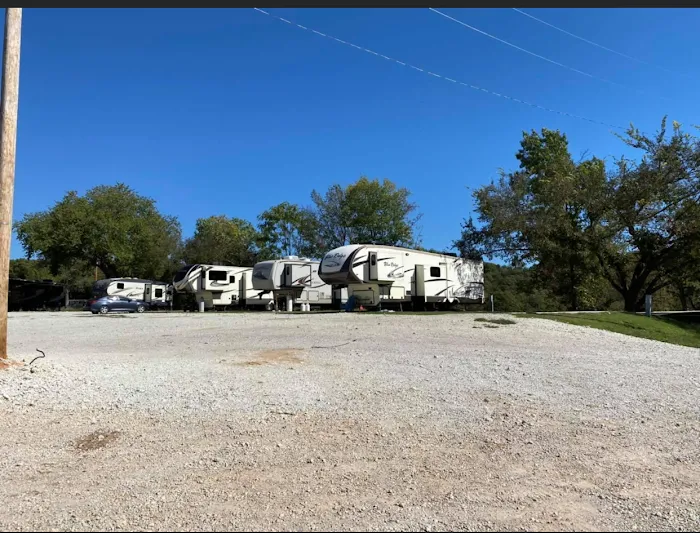 Shady Grove RV Park Picture 9