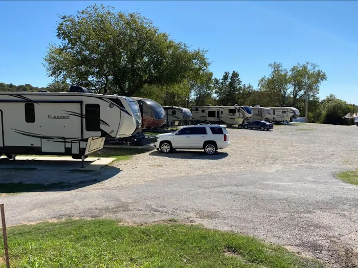 Shady Grove RV Park Picture 10