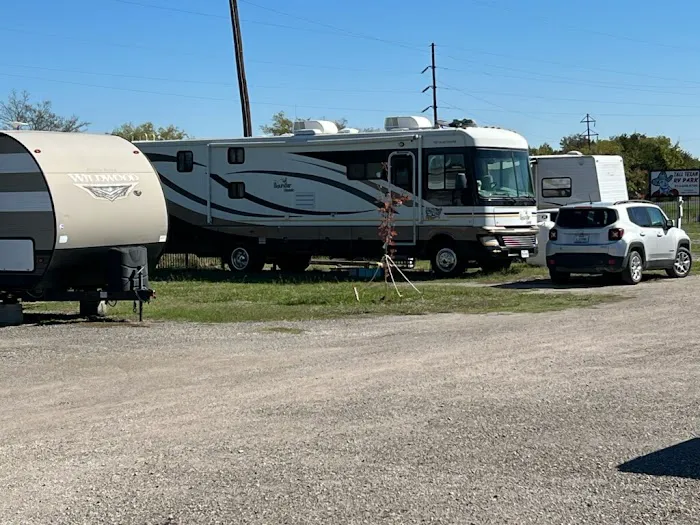 Tall Texan RV Park Picture 3