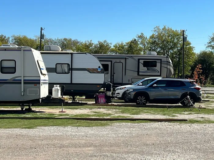 Tall Texan RV Park Picture 4