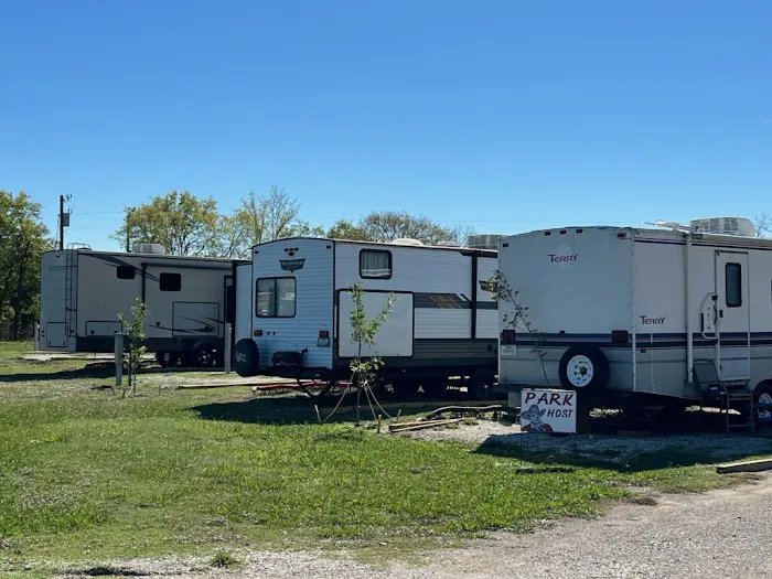 Tall Texan RV Park Picture 7