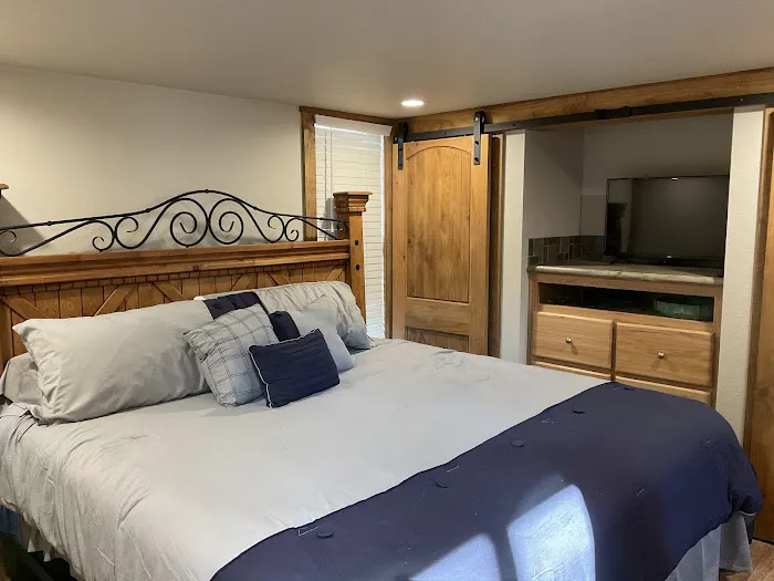 The Pines RV & Cabin Resort Picture 4