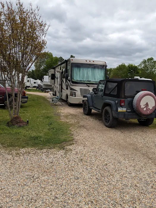 Ramblin Fever RV Park Picture 10