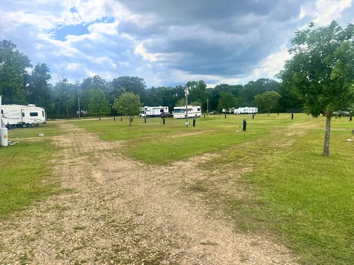 Oasis RV Park Picture 6