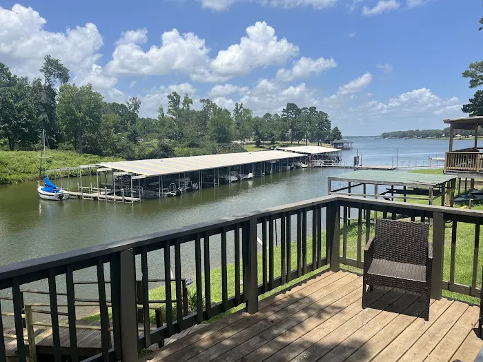 Big Al's Barefoot Bay Picture 3
