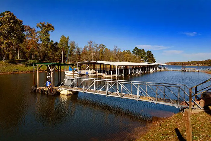 Big Al's Barefoot Bay Picture 5