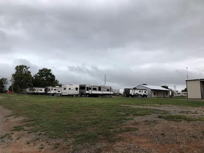 CJ's RV and Storage Picture 2