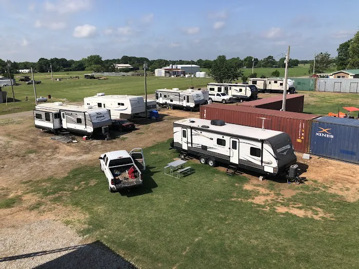 CJ's RV and Storage Picture 7