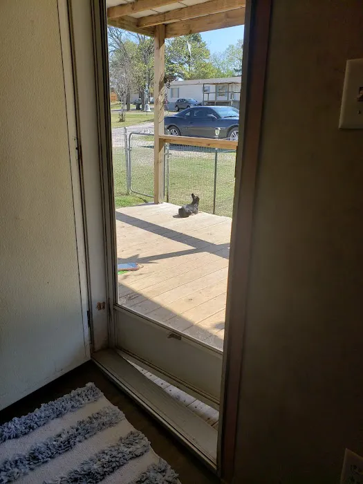 Little's Trailer Park Picture 4