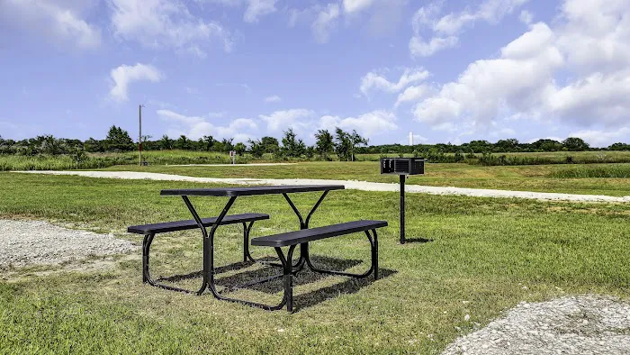 Sweet Home RV/Mobile Home Resort Picture 5