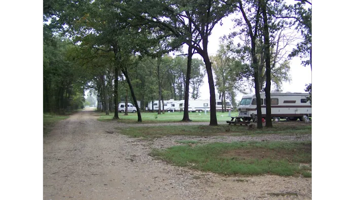 THREE PINES RV PARK Picture 2