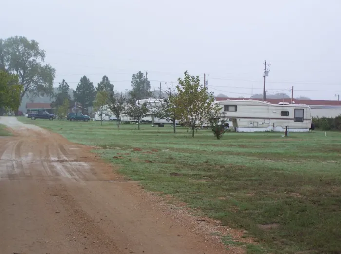 THREE PINES RV PARK Picture 5