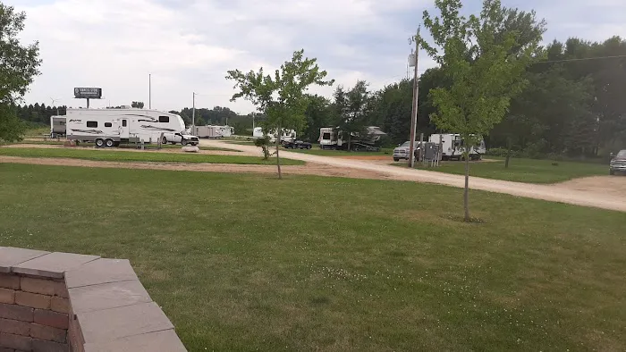 Green Acres RV Park Picture 9