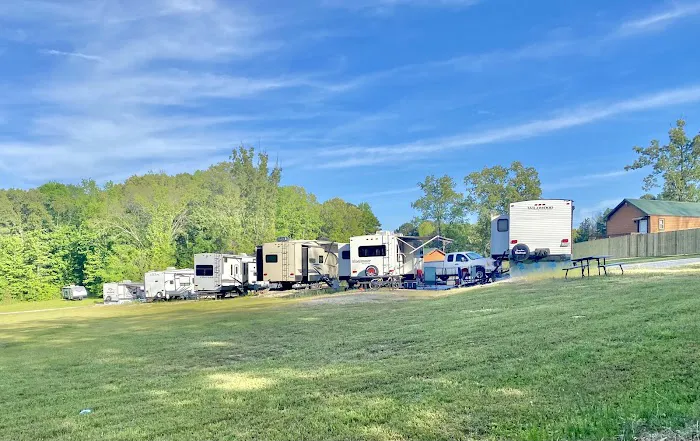 Lake DeGray Glamping and RV Park LLC Picture 5
