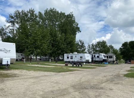 Woody’s Campground by the Lake