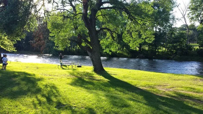 Camp At the Woods (Open Year Around) Picture 8