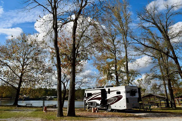 Treasure Isle RV Park Picture 2