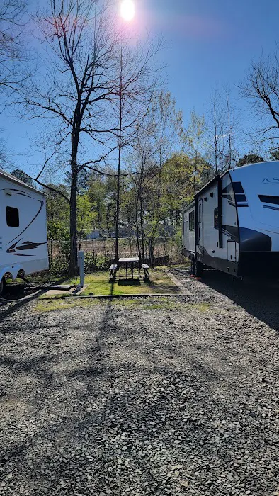 Leisure Landing RV Park Picture 1