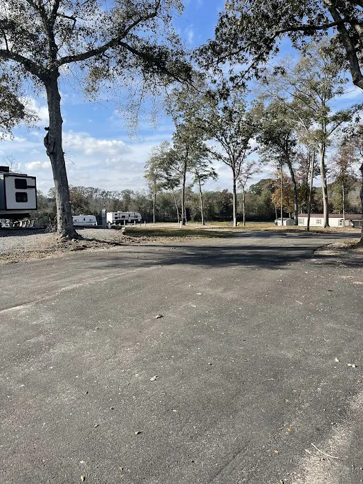Oakwood RV Park Picture 2