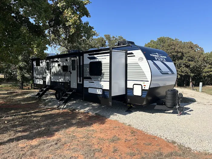 Route 66 Midpoint RV Park and Campgrounds Picture 1